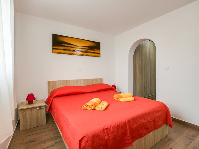 Crveni apartman